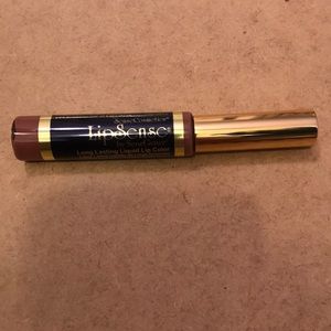 LipSense in color Hazelnut